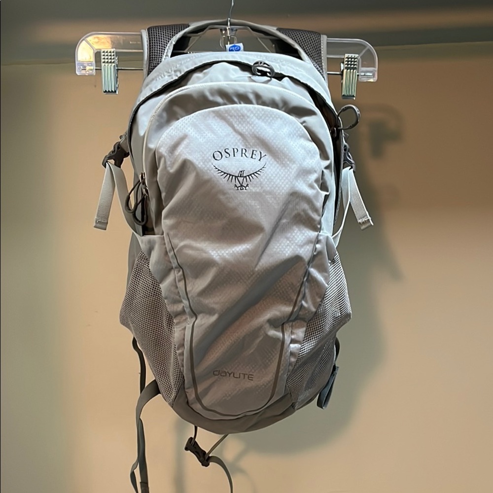 OSPREY Gray Daylite Day Hike Backpack